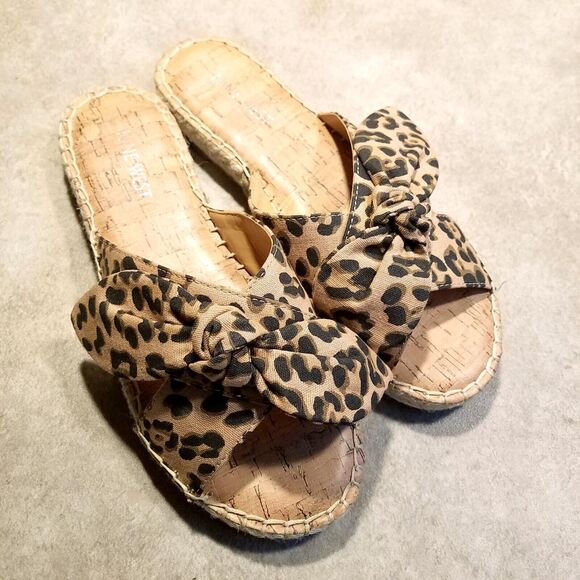 Nine West Womens Bellah Size 7.5 Brown Open Toe Slide Animal Print Sandals - Picture 1 of 9